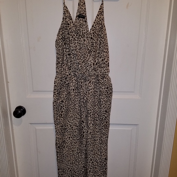 Romper - Picture 2 of 5